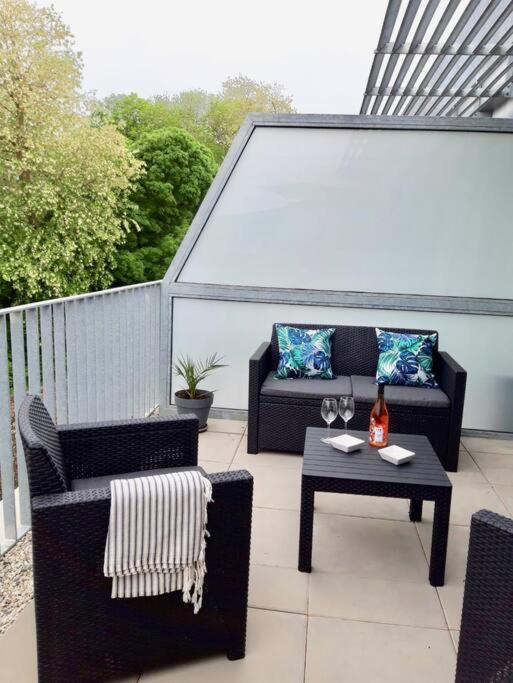 Bide Ona - Centre - Terrasse - Parking Apartment Bayonne Bagian luar foto