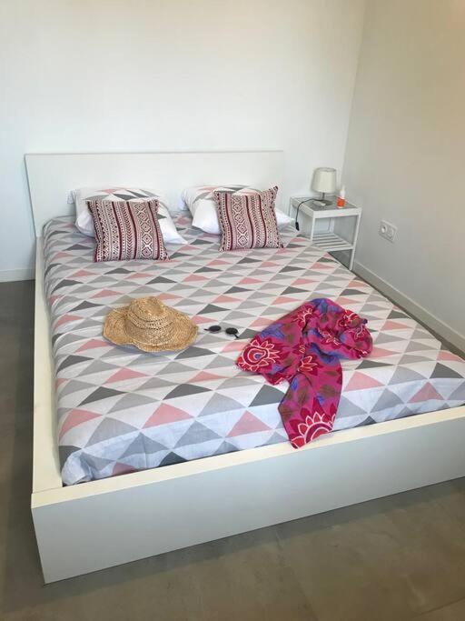 Bide Ona - Centre - Terrasse - Parking Apartment Bayonne Bagian luar foto